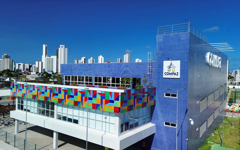 COMPAZ Atriz Leda Alves